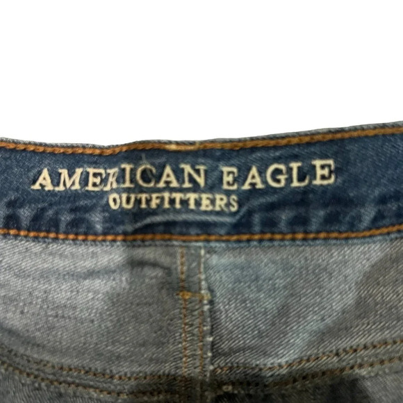 American Eagle High Rise Dark Wash Mom Jeans Size 20 Short - Picture 2 of 5